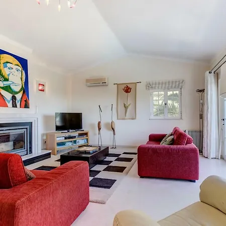Villa 66 *